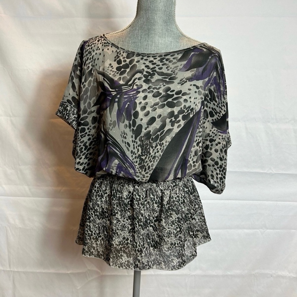 Miley Cyrus & Max Azria Abstract Black Gray Blouse with Purple Highlights